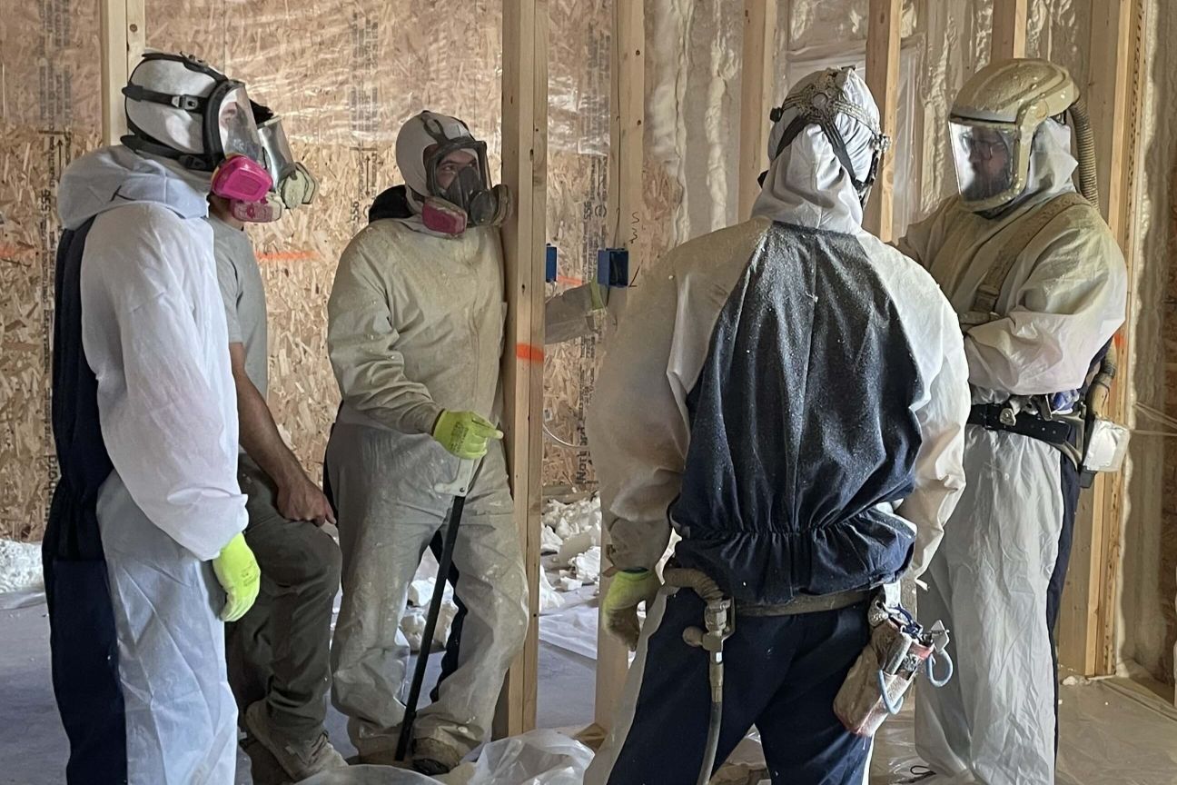 How To Choose A Spray Foam Insulation Contractor